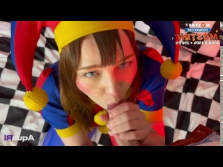 clown sucks off a visitor